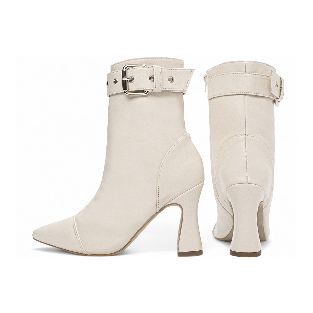 Bota Bico Fino Cano Médio